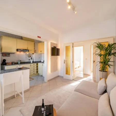 One Of The Views Iii * Costa Nova